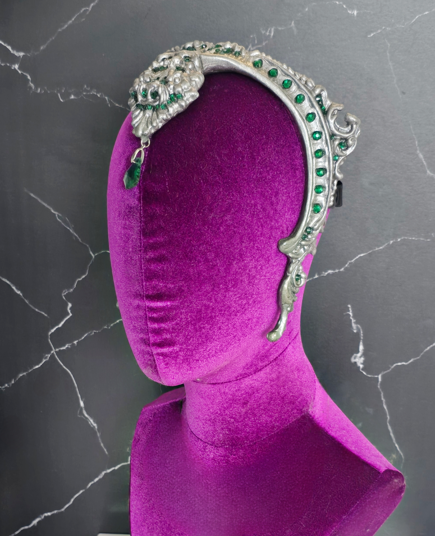 Lamia Crown