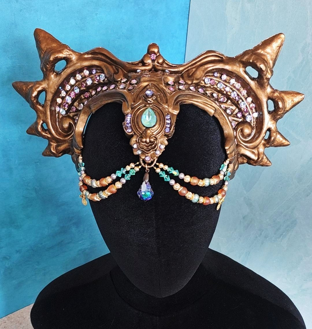 Vorelia Crown